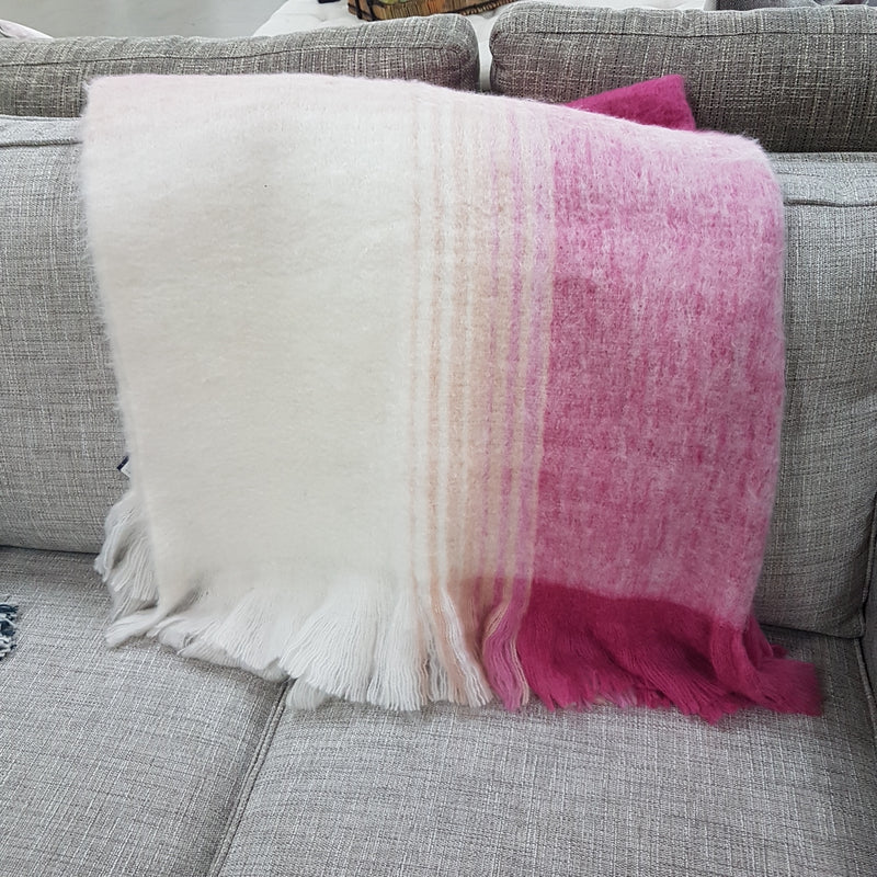 Striped checkered throw - Strawberry and cream