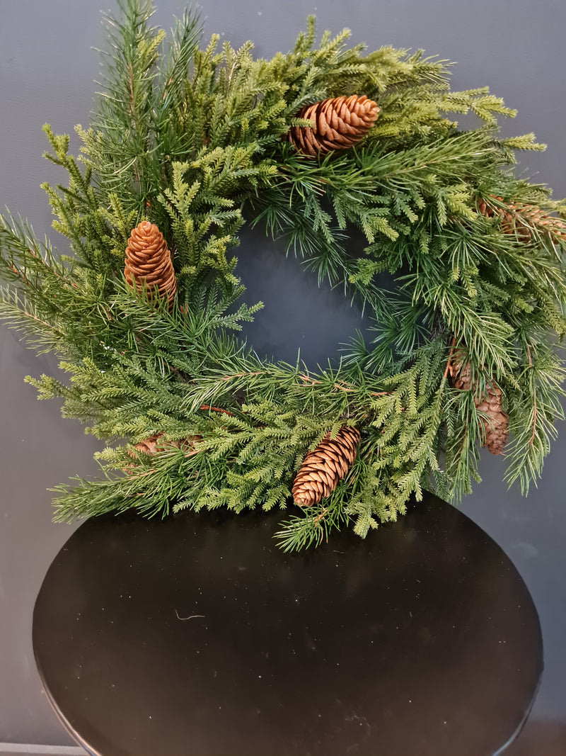 Classic Pinecone Wreath
