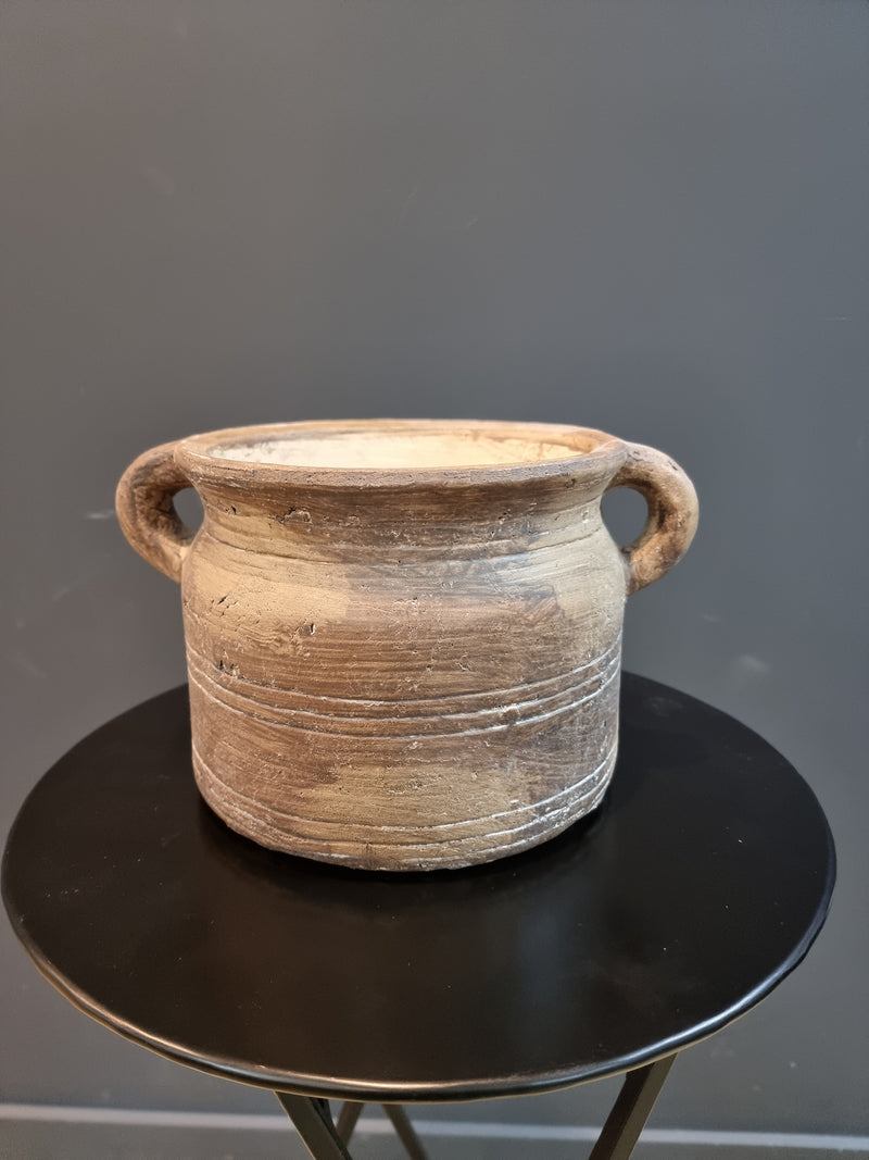 Vessel With Handles