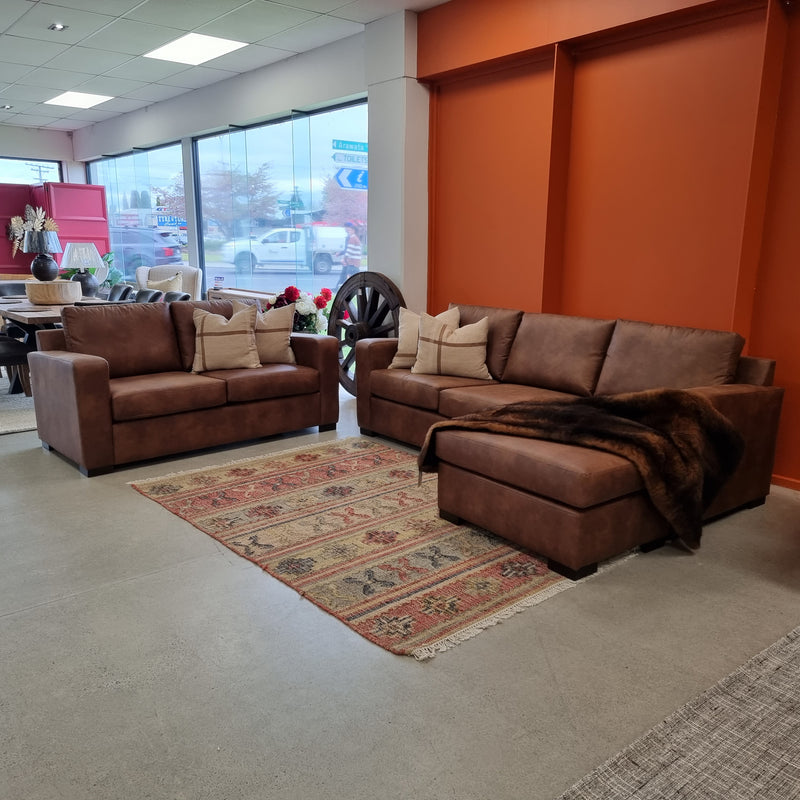 Forme 2.5 Seater + 3.5 seater with Footbox Eastwood Tan