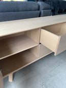 Staarn oak veneer buffet